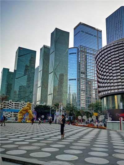 深圳名模会所，带您领略时尚风潮